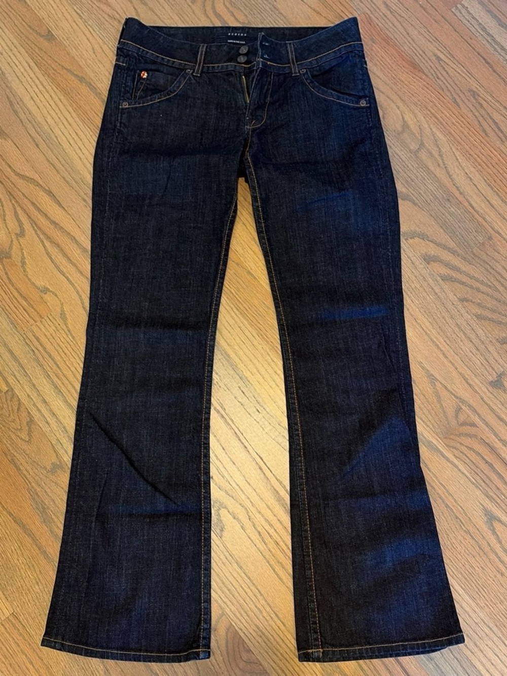 Hudson Women’s Dark Blue Bootcut, low rise Jeans size 28